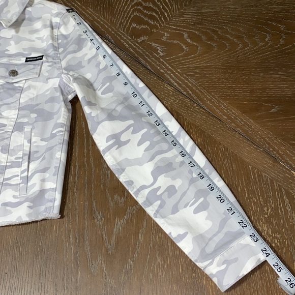 🆑 CALVIN KLEIN JEANS Camo-Print Trucker Jacket - Picture 13 of 13